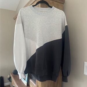 Abercrombie & Fitch colorblock sweatshirt